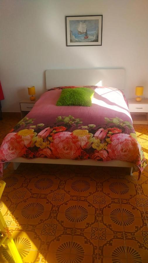 Kuca Carmen Hotel Rab Town Buitenkant foto